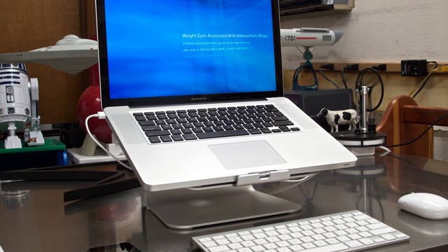 130323five-best-laptop-stands_1-thumb-640x360